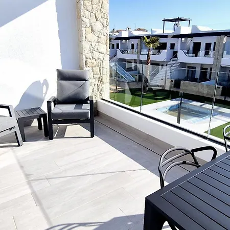 Penthouse Innovabeach Punta Prima Apartment *